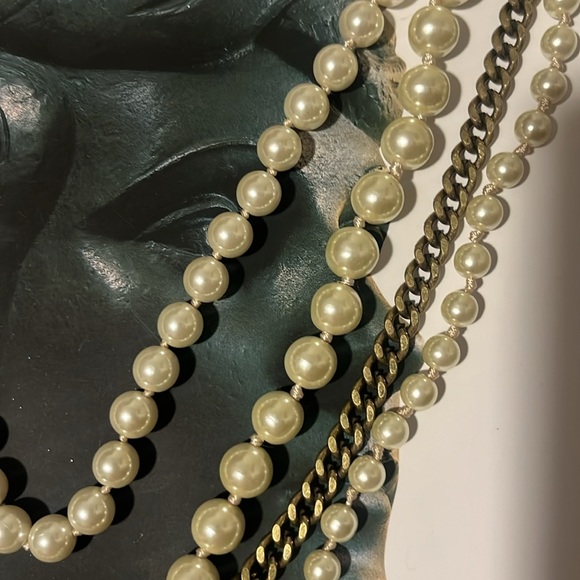 J Crew pearl/gold necklace - Picture 4 of 6